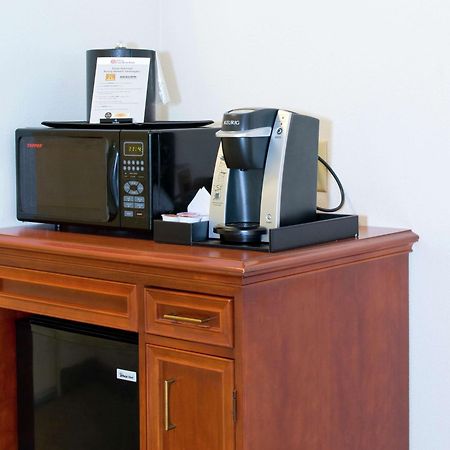 Hilton Garden Inn Charlotte North מראה חיצוני תמונה