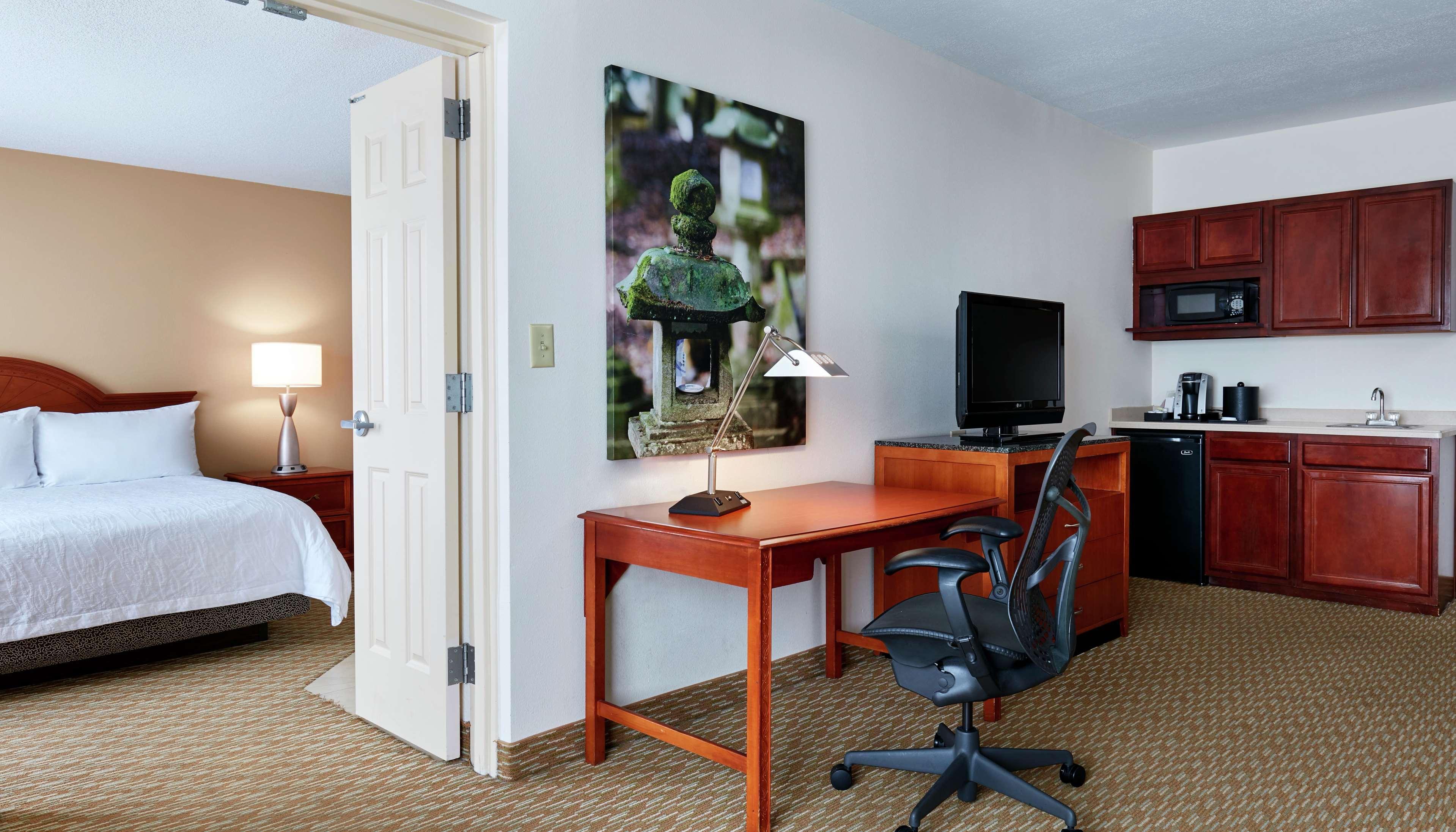 Hilton Garden Inn Charlotte North מראה חיצוני תמונה