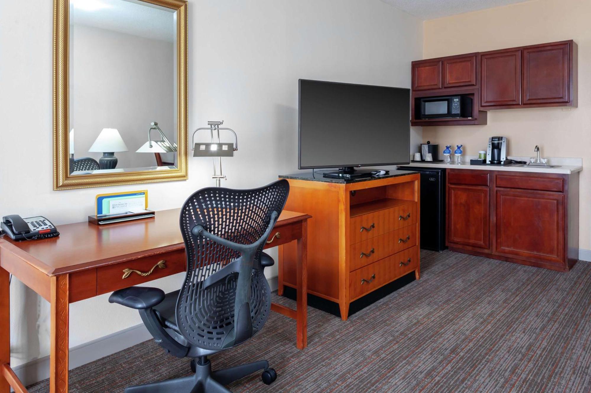 Hilton Garden Inn Charlotte North מראה חיצוני תמונה