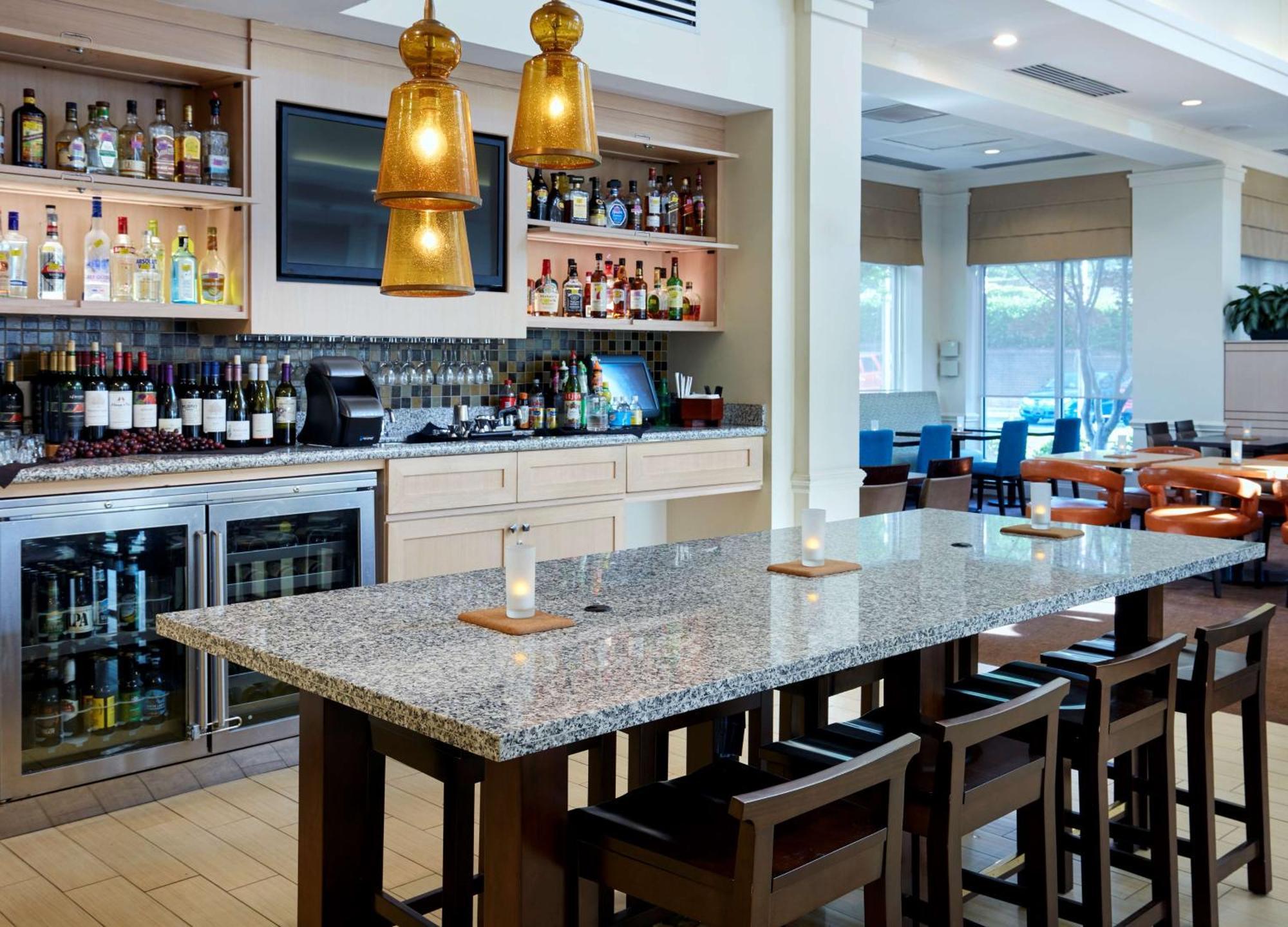 Hilton Garden Inn Charlotte North מראה חיצוני תמונה