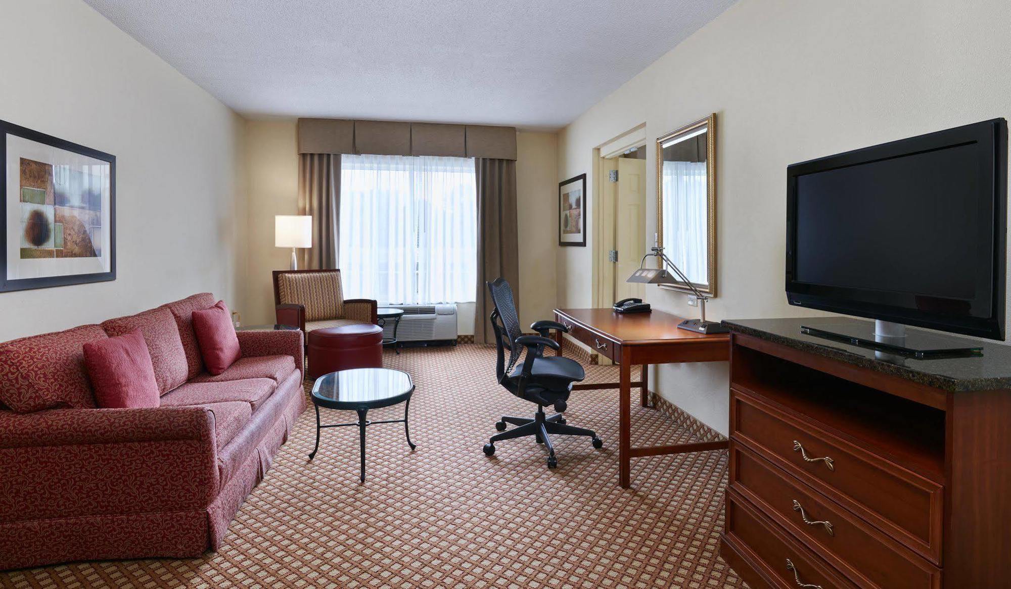 Hilton Garden Inn Charlotte North מראה חיצוני תמונה